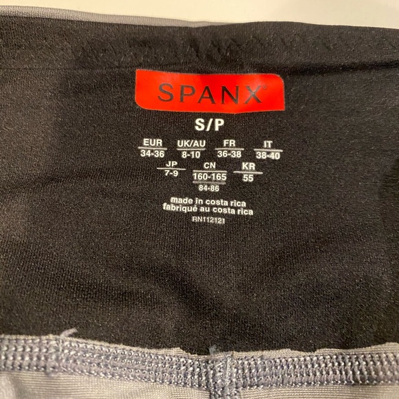 Spanx Active Knee Leggings - Picture 2 of 3